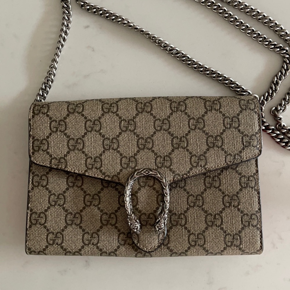 Gucci Dionysus GG Supreme chain wallet
